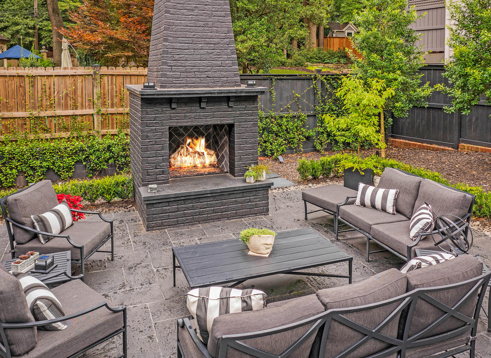 Historic Legacy, Modern Impact: The Architectural Heritage Behind VALONGO BLACK™ Slate